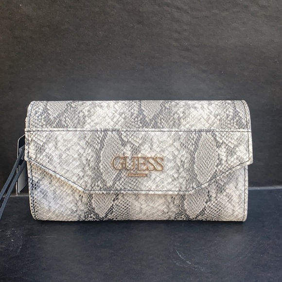 New GUESS Women's Wallet - Picture 1 of 6
